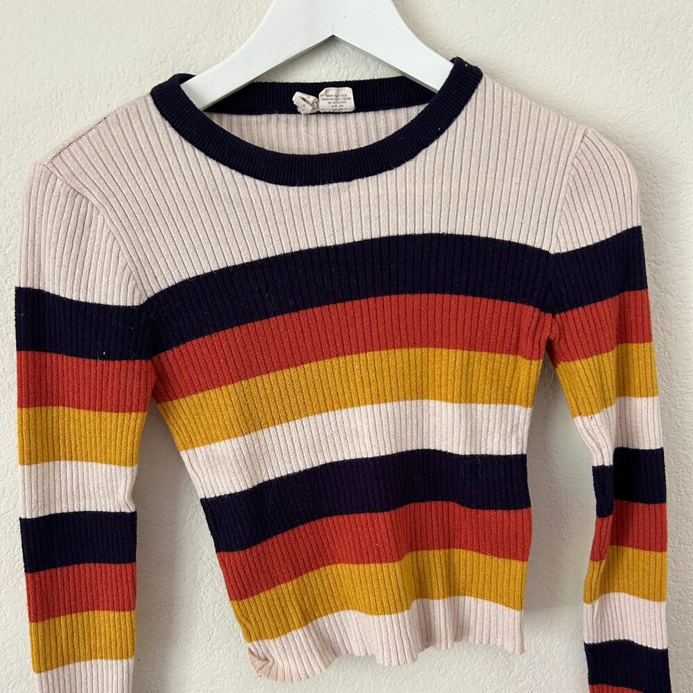 Multi-Color Striped Lon-Sleeve